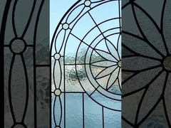 Kính nhà thờ hình tròn Cửa sổ thủy tinh sơn truyền thống