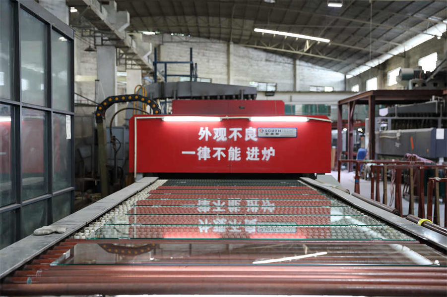 foshan nanhai ruixin glass co., ltd dây chuyền sản xuất của nhà sản xuất